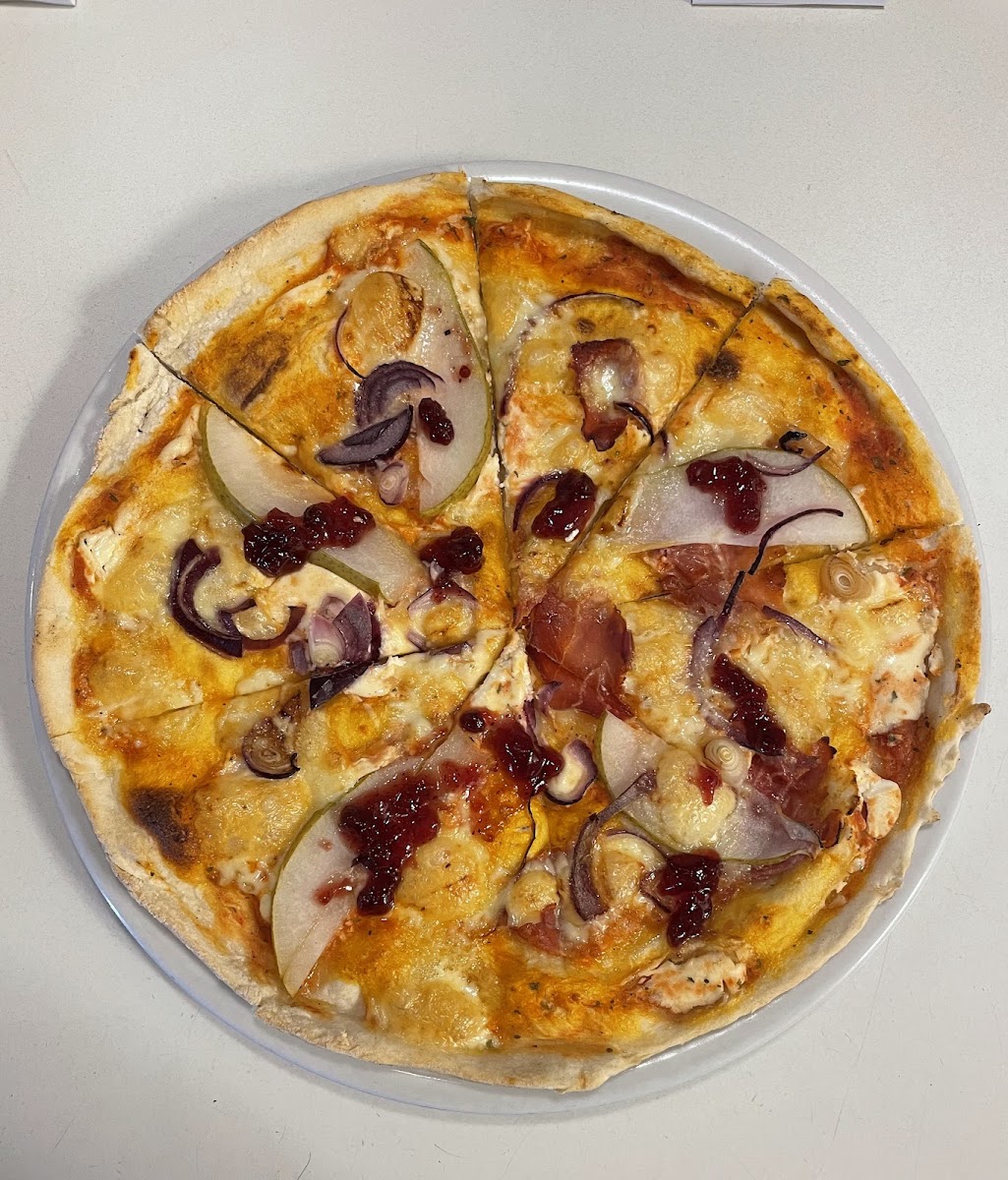 Pizzeria Toscana Photo 3
