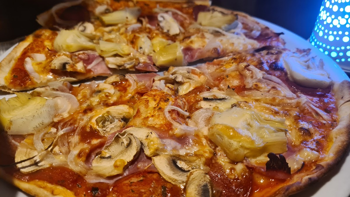 Pizzeria Toscana Photo 5