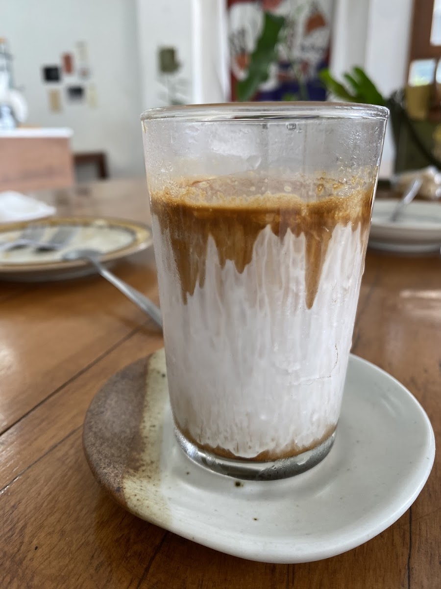 Couple Cups Photo 8