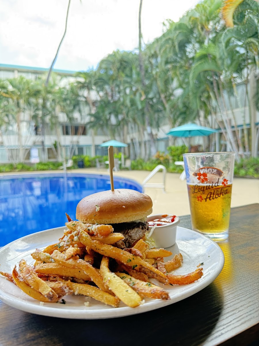 Sharks Den Bar and Grill Photo 10