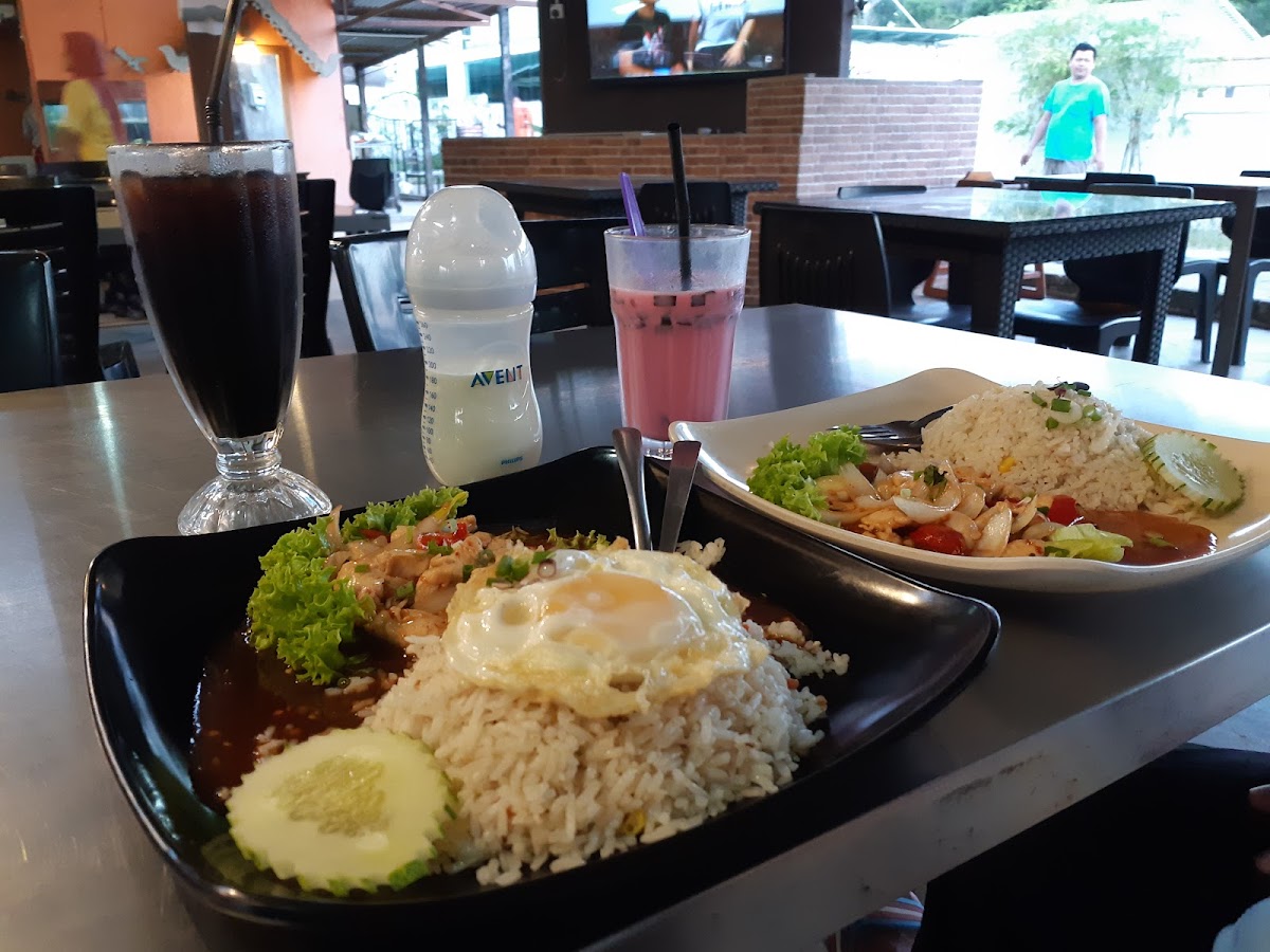 Restoran Sri Thai Village Photo 9