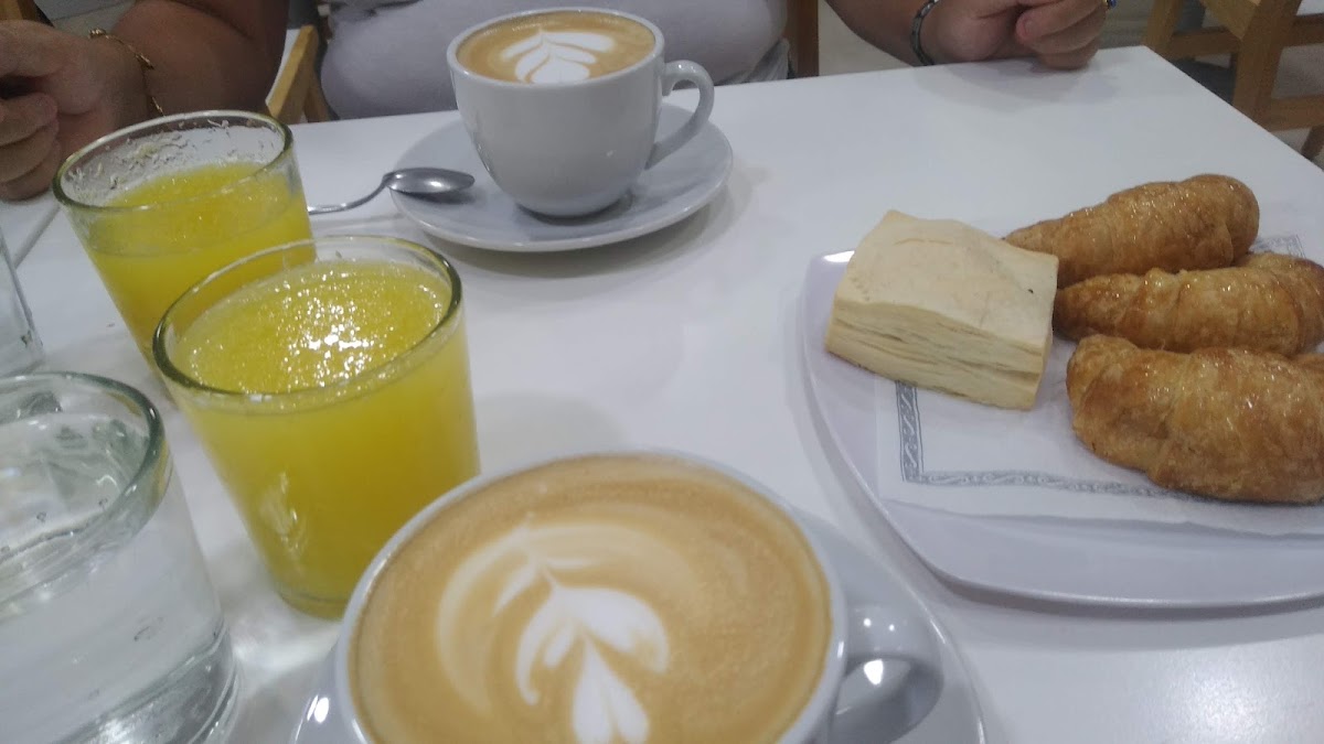 ServiCompras Café (Esq. Colorada) Photo 10