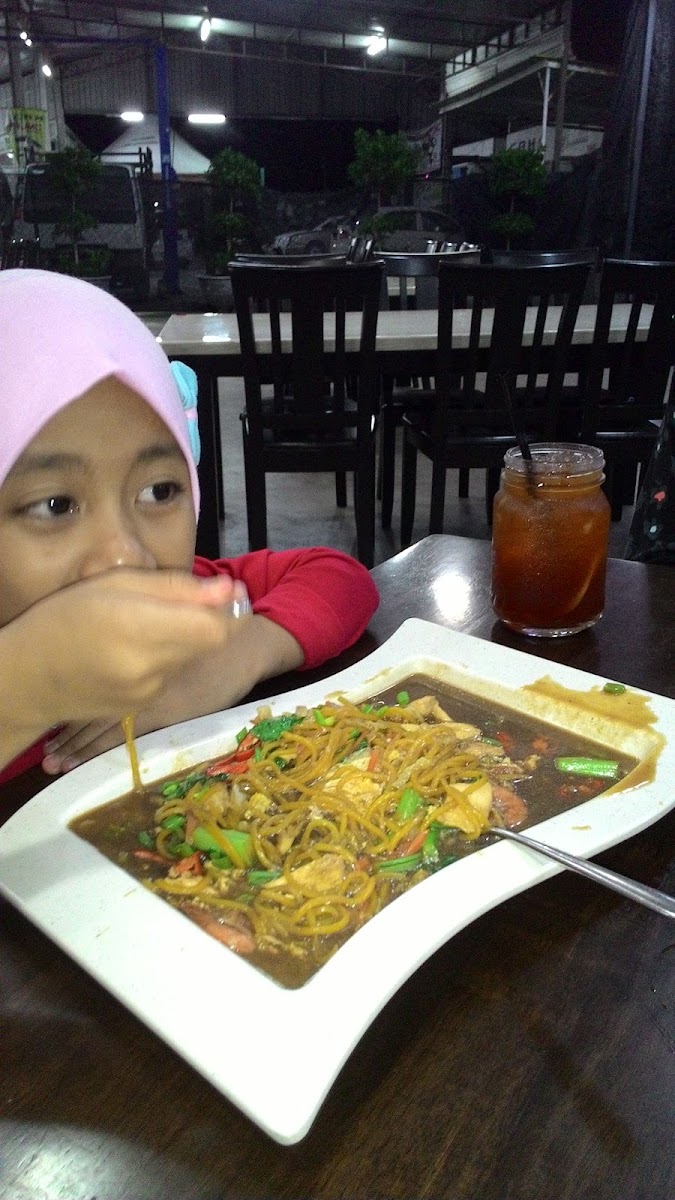 BEST CAFE PADANG TEMUSU Photo 10