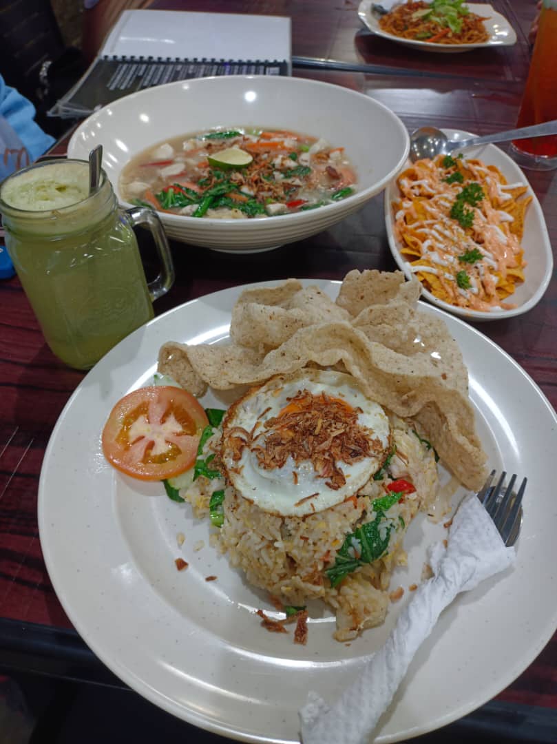 BEST CAFE PADANG TEMUSU Photo 6