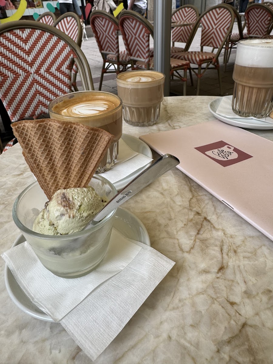 Café Vjosa Photo 10