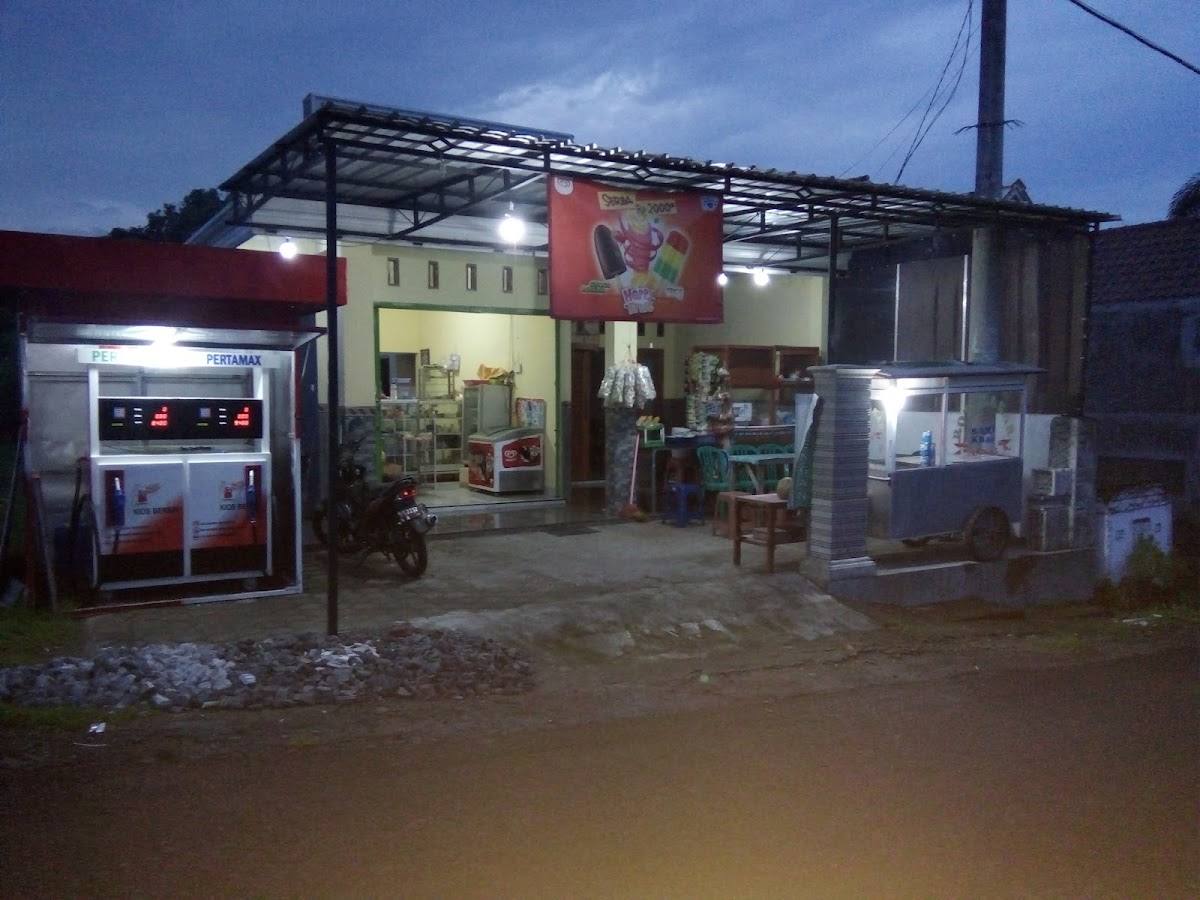 Roti Bakar & Kios Bensin Gilang