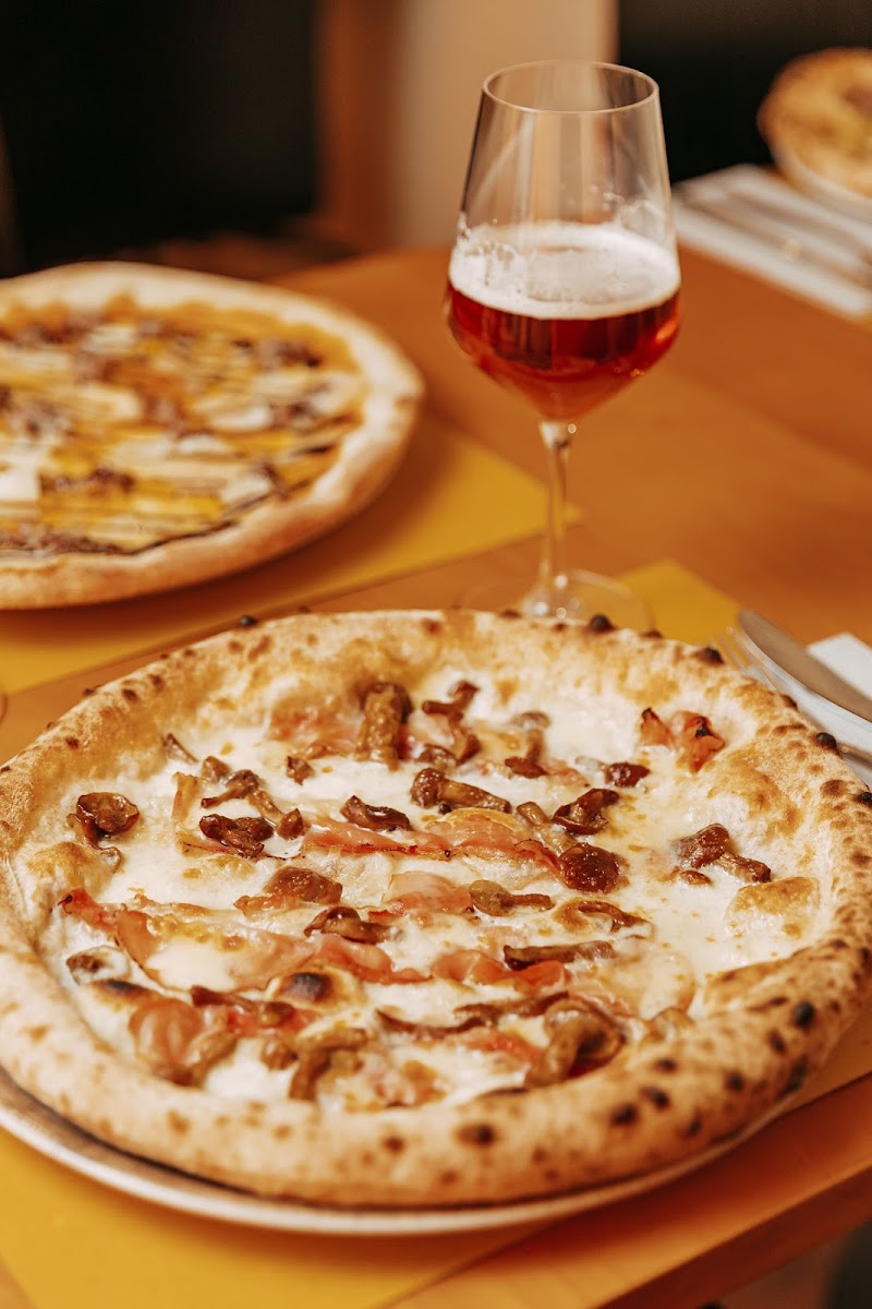 IL VICOLO Pizzeria con cucina - Reggiolo - Photo 3