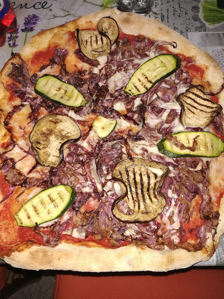 IL VICOLO Pizzeria con cucina - Reggiolo - Photo 7