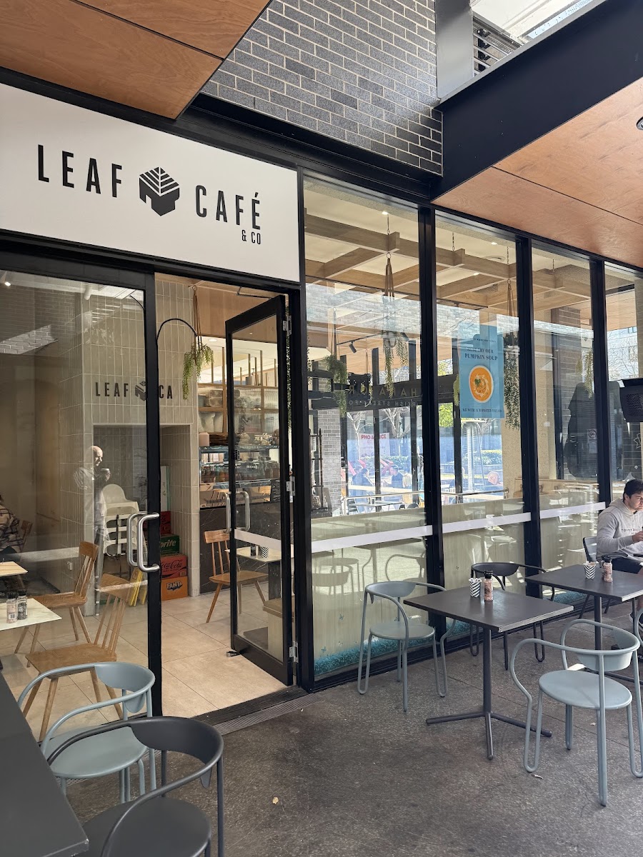 Leaf Cafe & Co