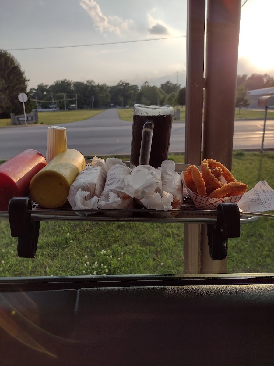 Bummie's Drive-In Photo 8