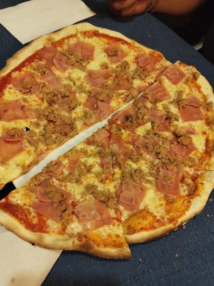 Pizzería Ettore Photo 9
