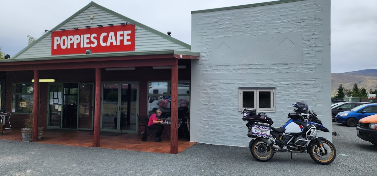 Poppies Cafe