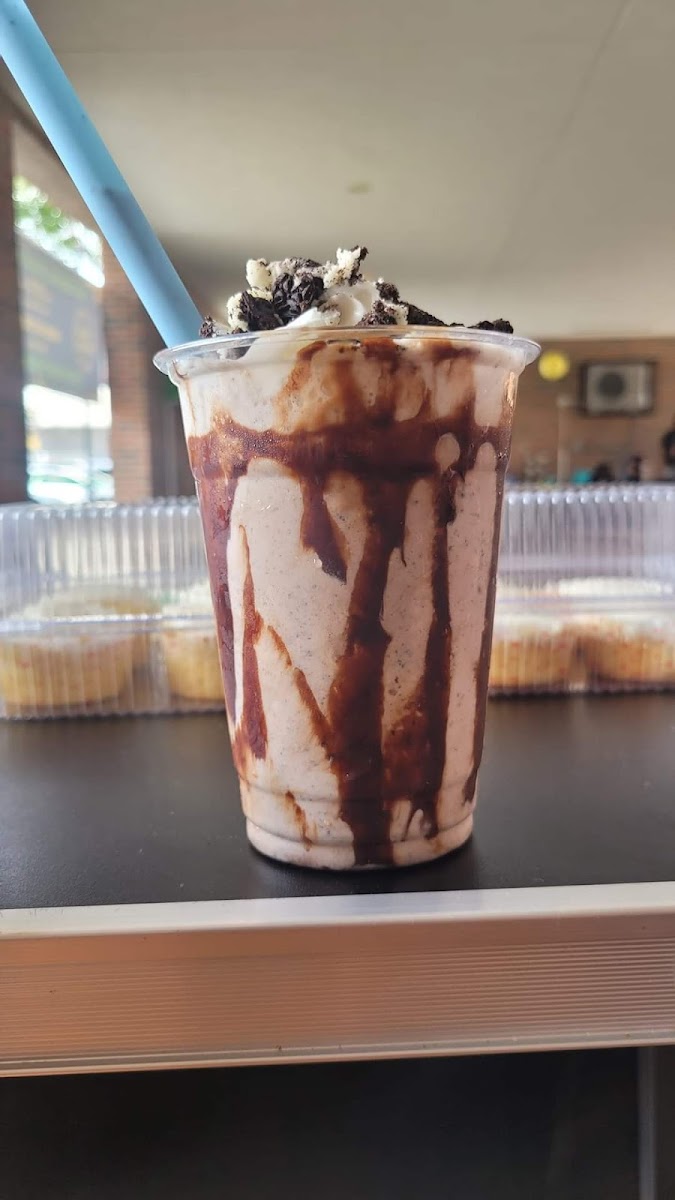 Crunchtown Ice Cream & Cereal Bar Photo 6