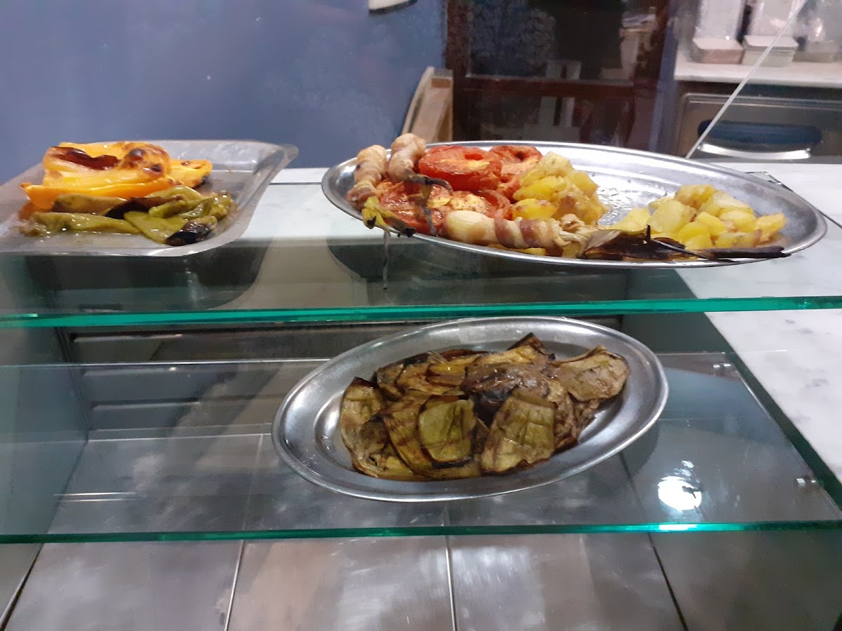 Pizzeria Take Away Photo 6