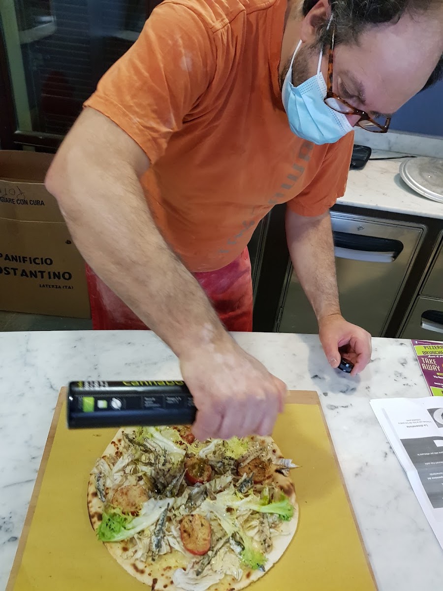 Pizzeria Take Away Photo 8
