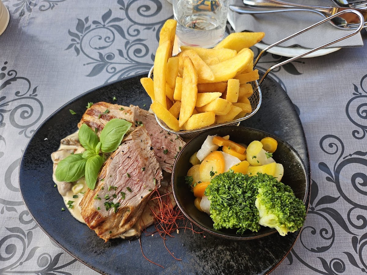 Restaurant Caprice Photo 3