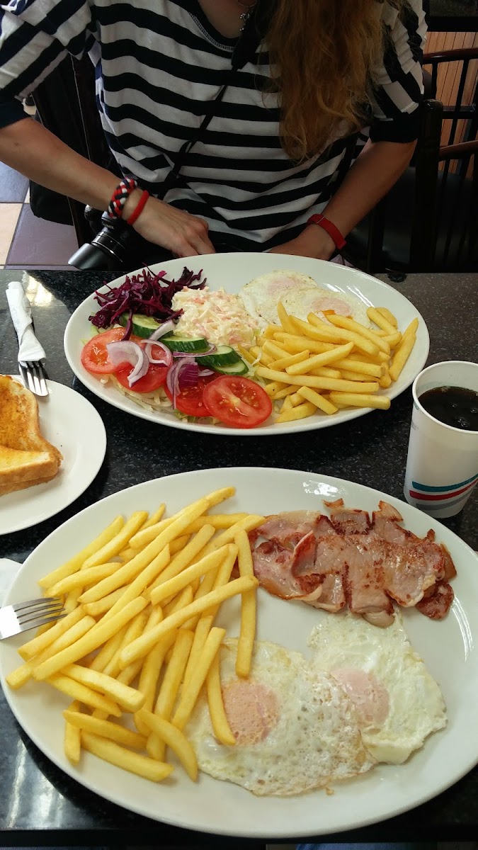Snack bar dagenham Photo 7