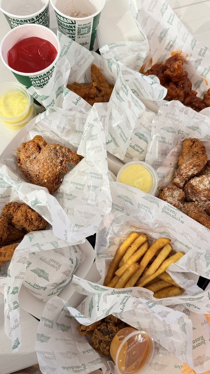 Wingstop Aeon Mall Deltamas Photo 3