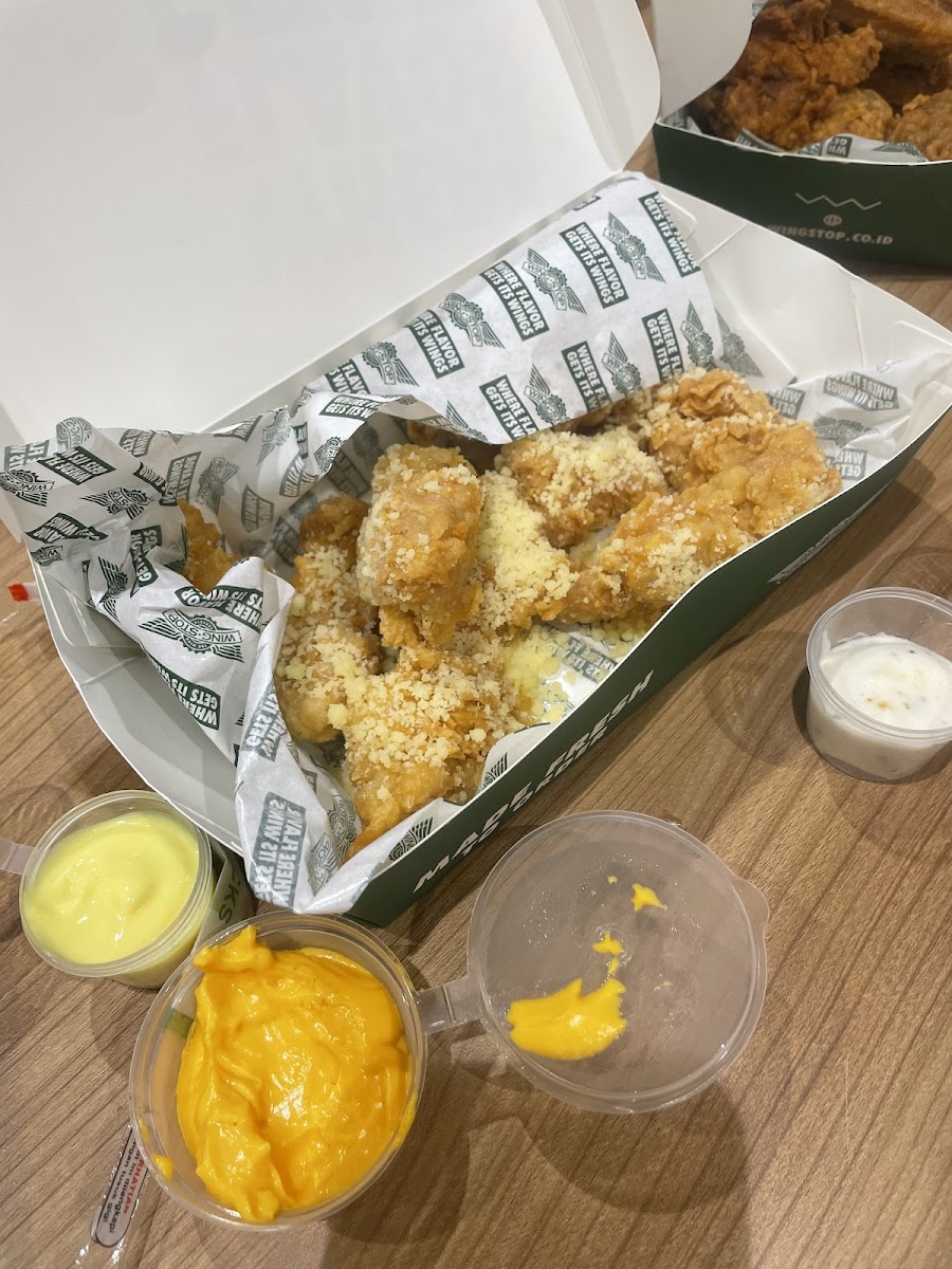 Wingstop Aeon Mall Deltamas Photo 5