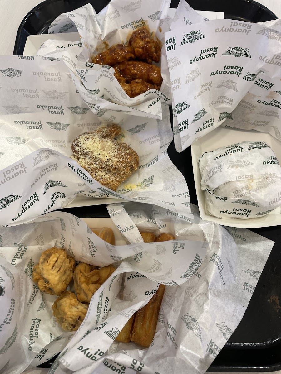 Wingstop Aeon Mall Deltamas Photo 6