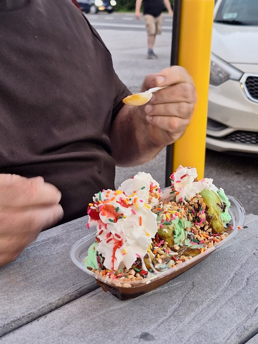 GiGi's Scoops Photo 7