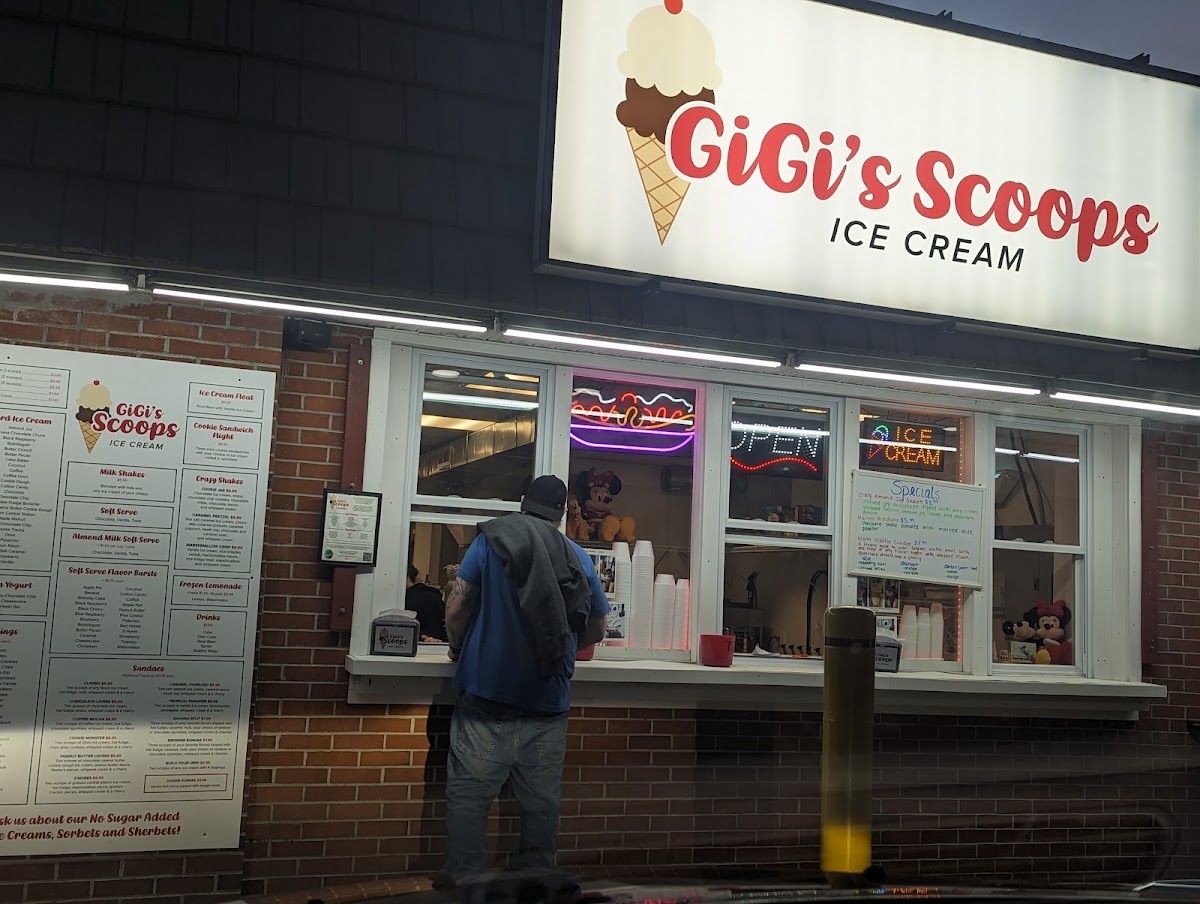 GiGi's Scoops Photo Menu 2