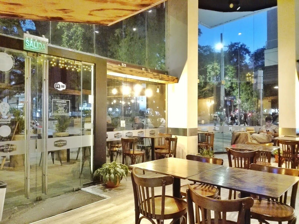 Cocu's Bar