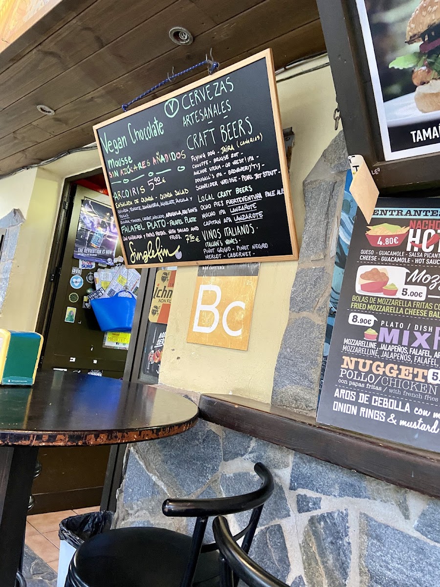 Hamburguesería Single Fin Photo Menu 9
