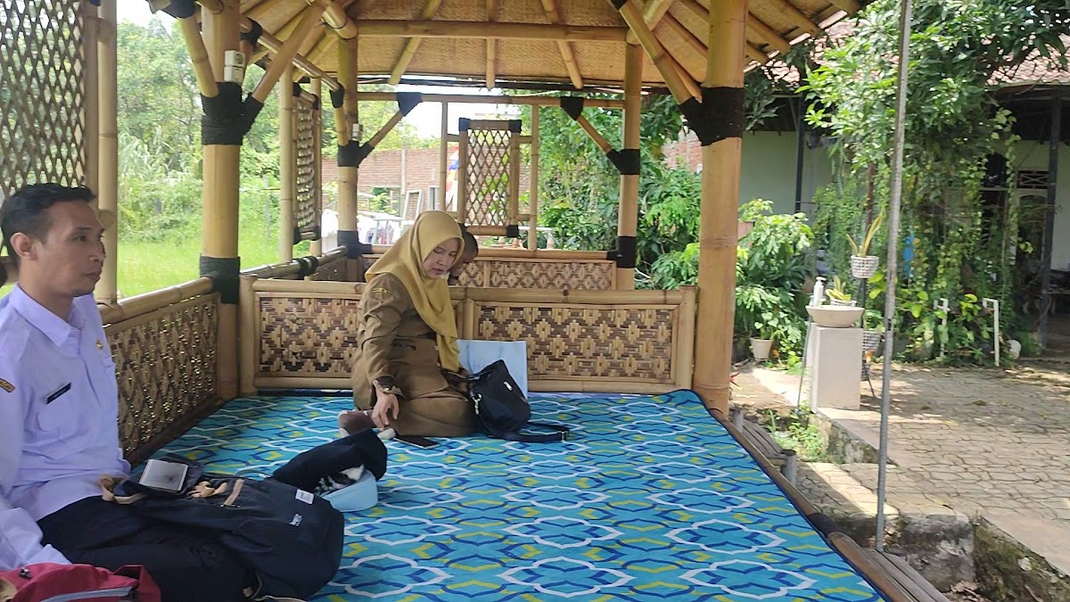 Angkringan Bu Tutik Photo 2