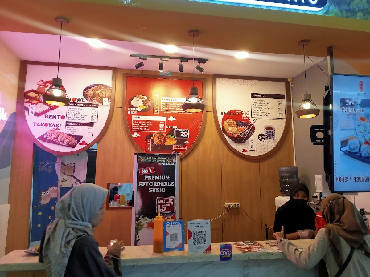 TOMOKO sushi DELTA plaza