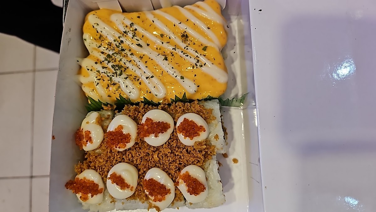 TOMOKO sushi DELTA plaza Photo 8
