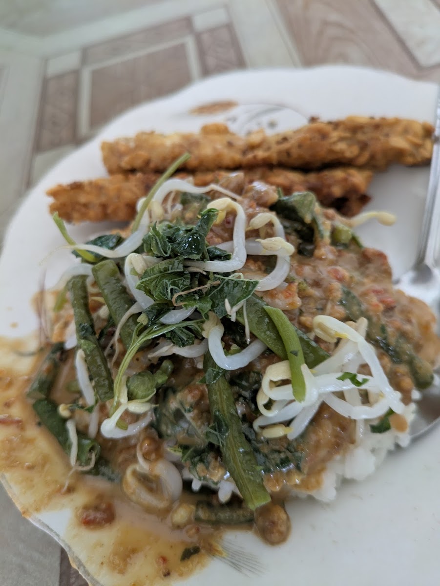 Nasi pecel Mbok Legi Photo 2