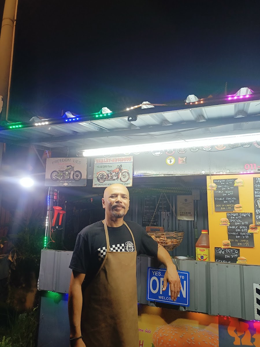 Mama Burger Photo 4