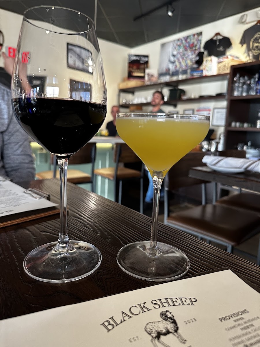 Black Sheep Bar and Provisions Photo 4