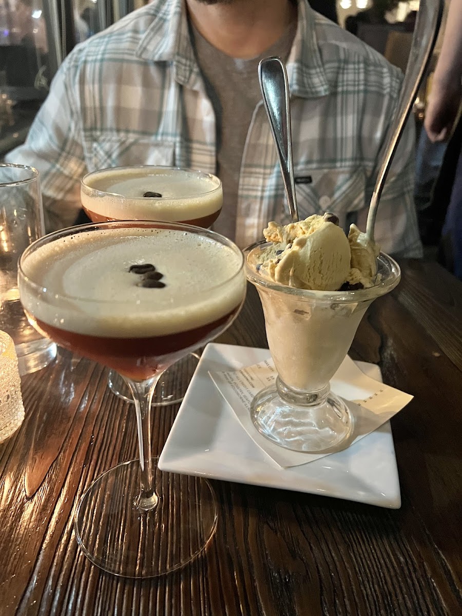 Black Sheep Bar and Provisions Photo 7