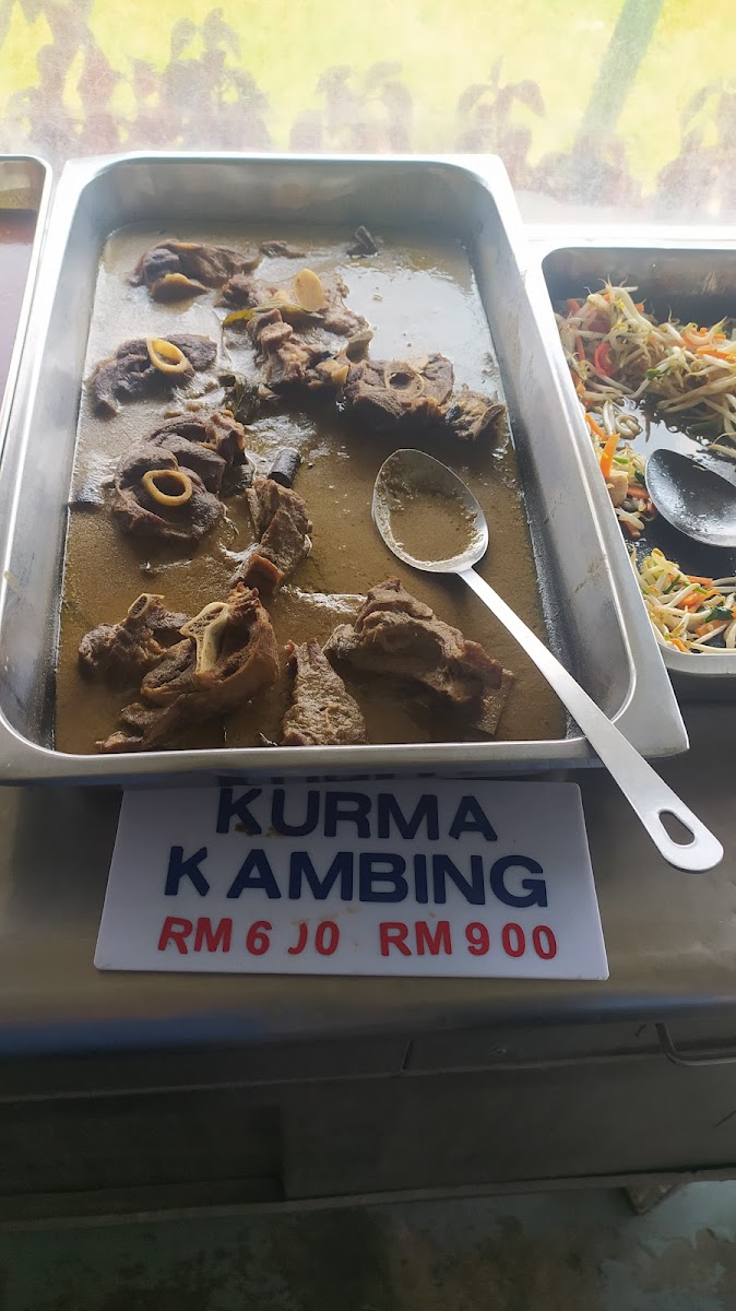 Pak Malau Gulai Berlinang Air Mata