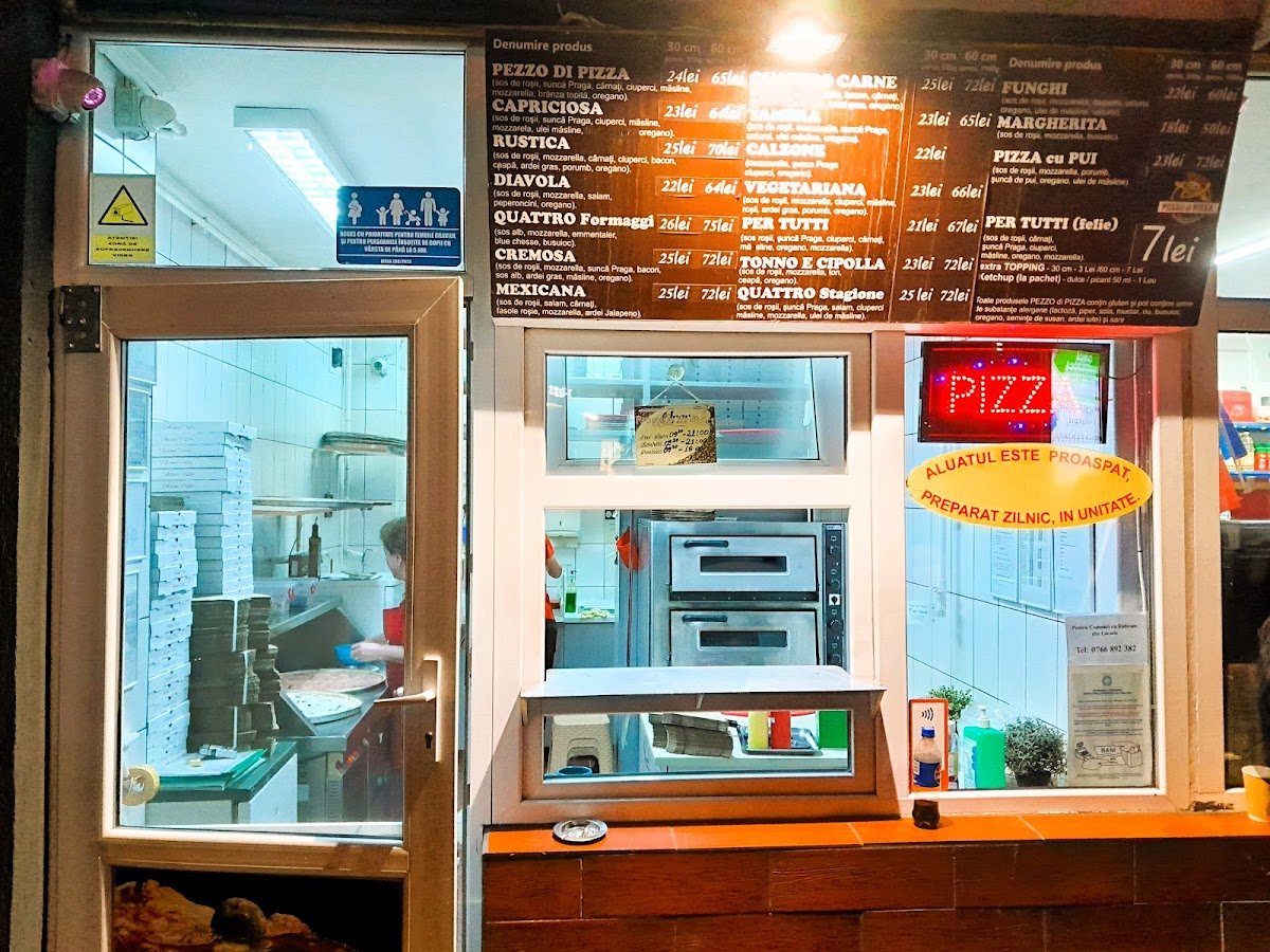 Pezzo di Pizza Photo Menu 3