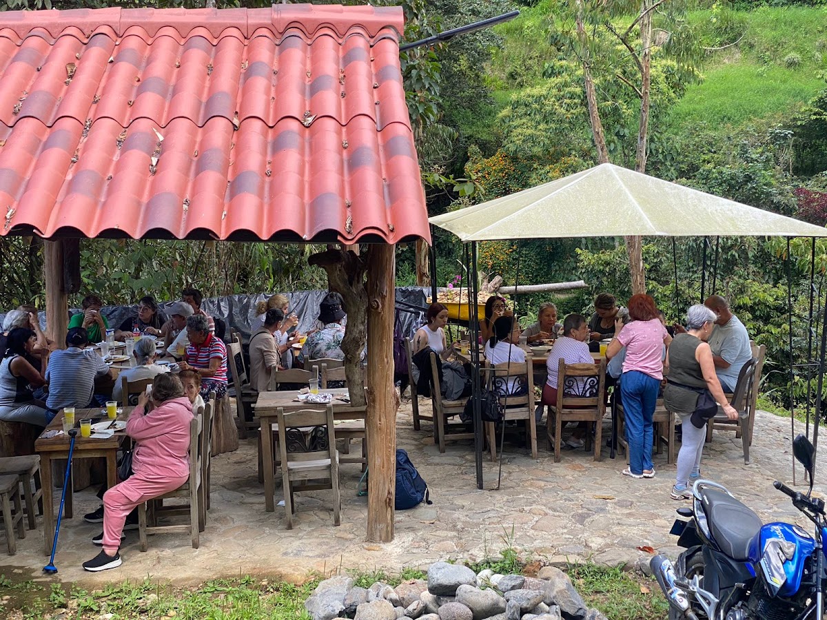 Restaurante El Tambo jardin