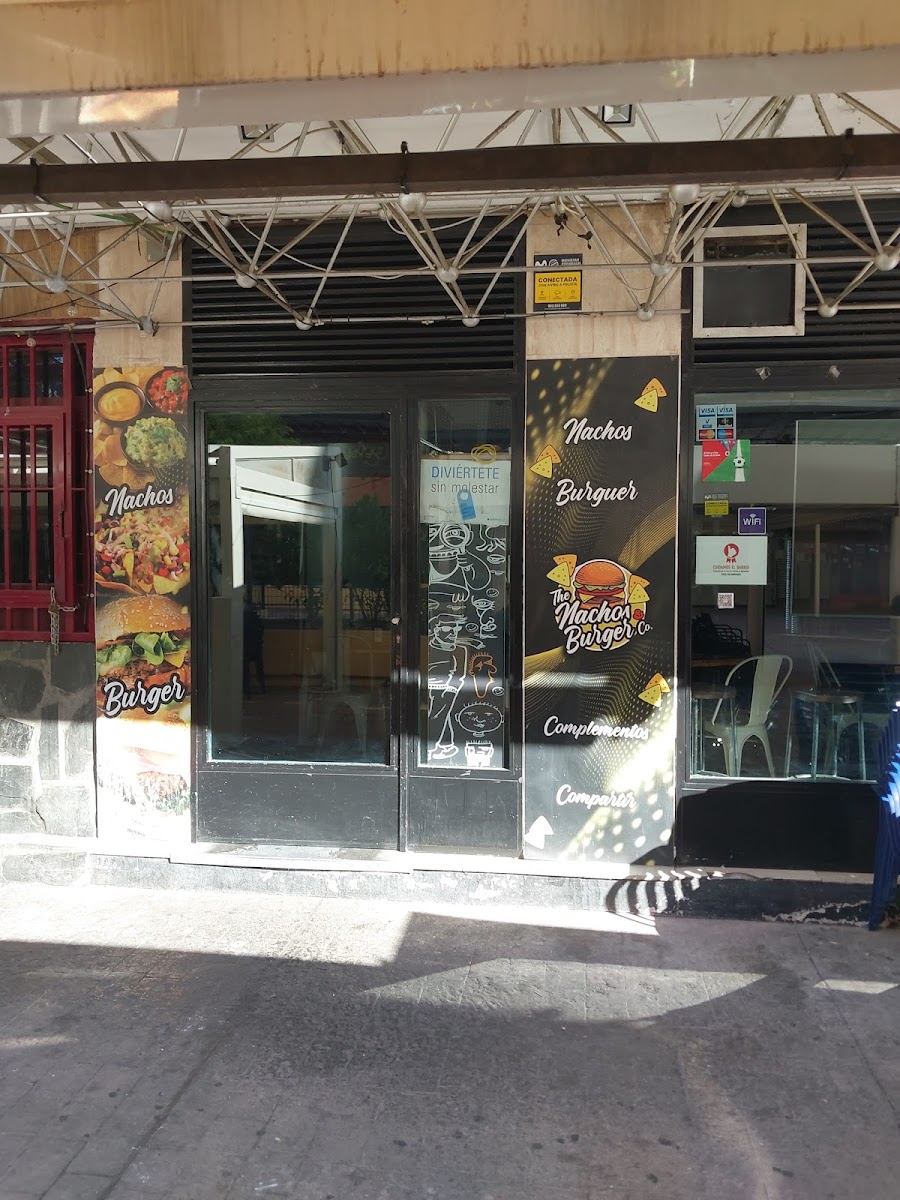 Nachos & burger Co. Photo 3