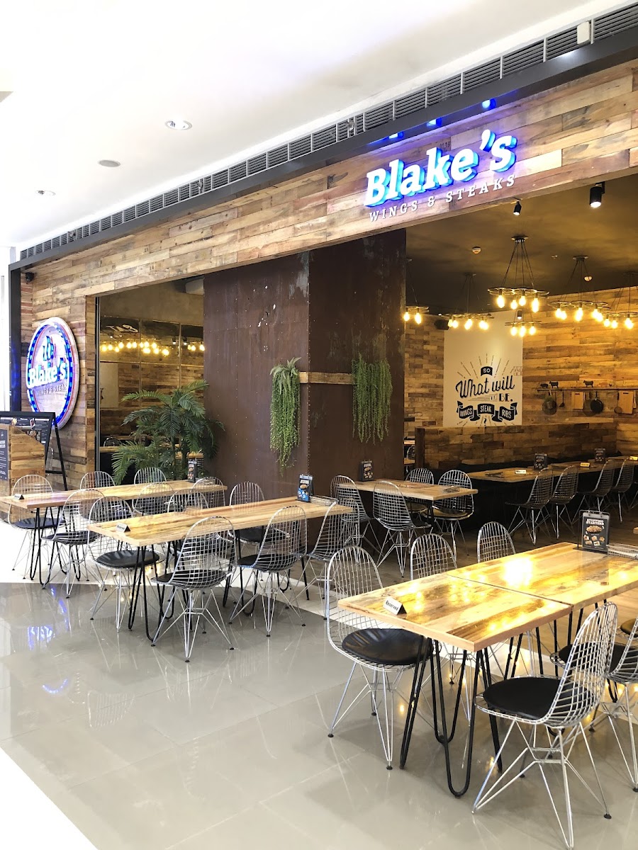 Blake's Wings & Steaks - SM City Fairview
