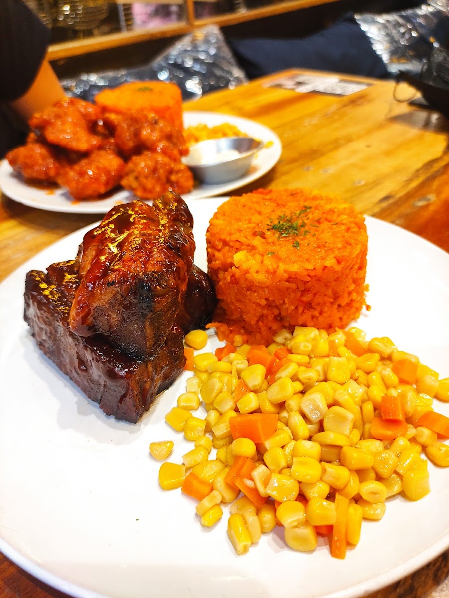 Blake's Wings & Steaks - SM City Fairview Photo 7