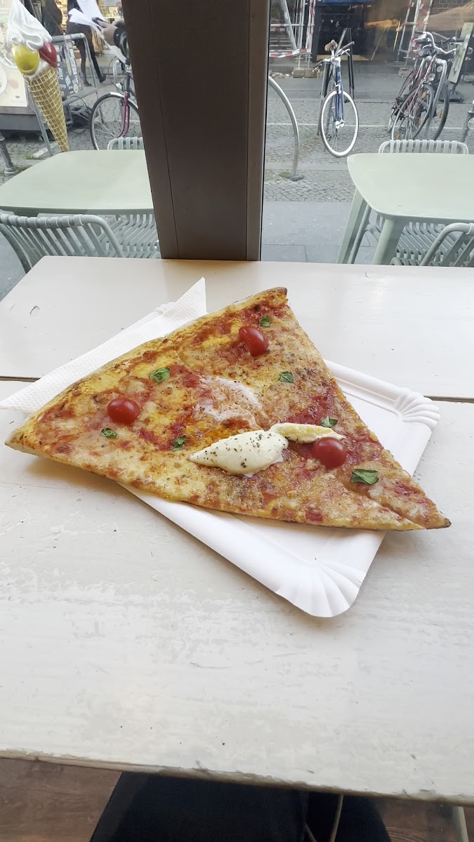 Nonna’s Legendary Pizza & Ice Cream Photo 10