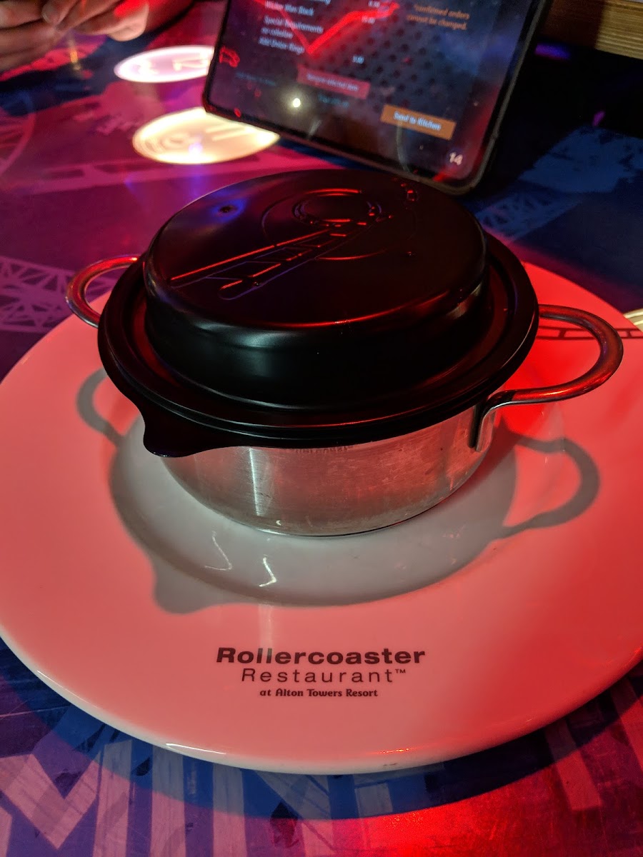 Rollercoaster Restaurant Photo 9