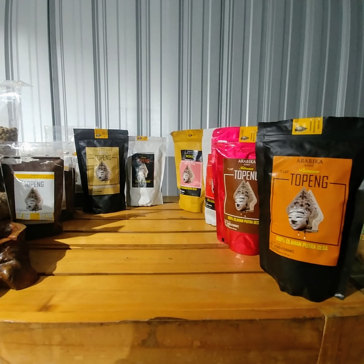 Kopi Tjap Topeng Photo 4