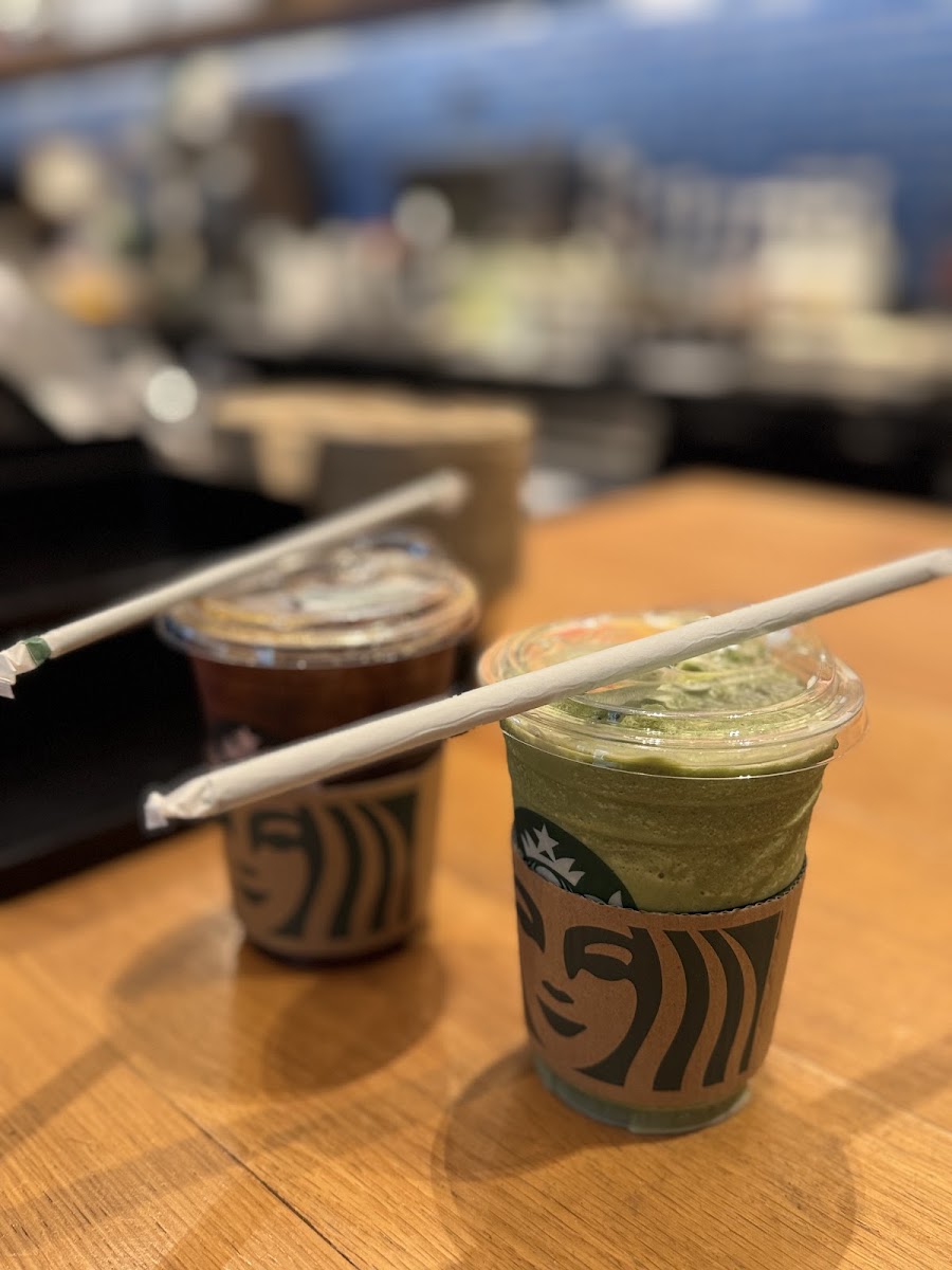 Starbucks Photo 3