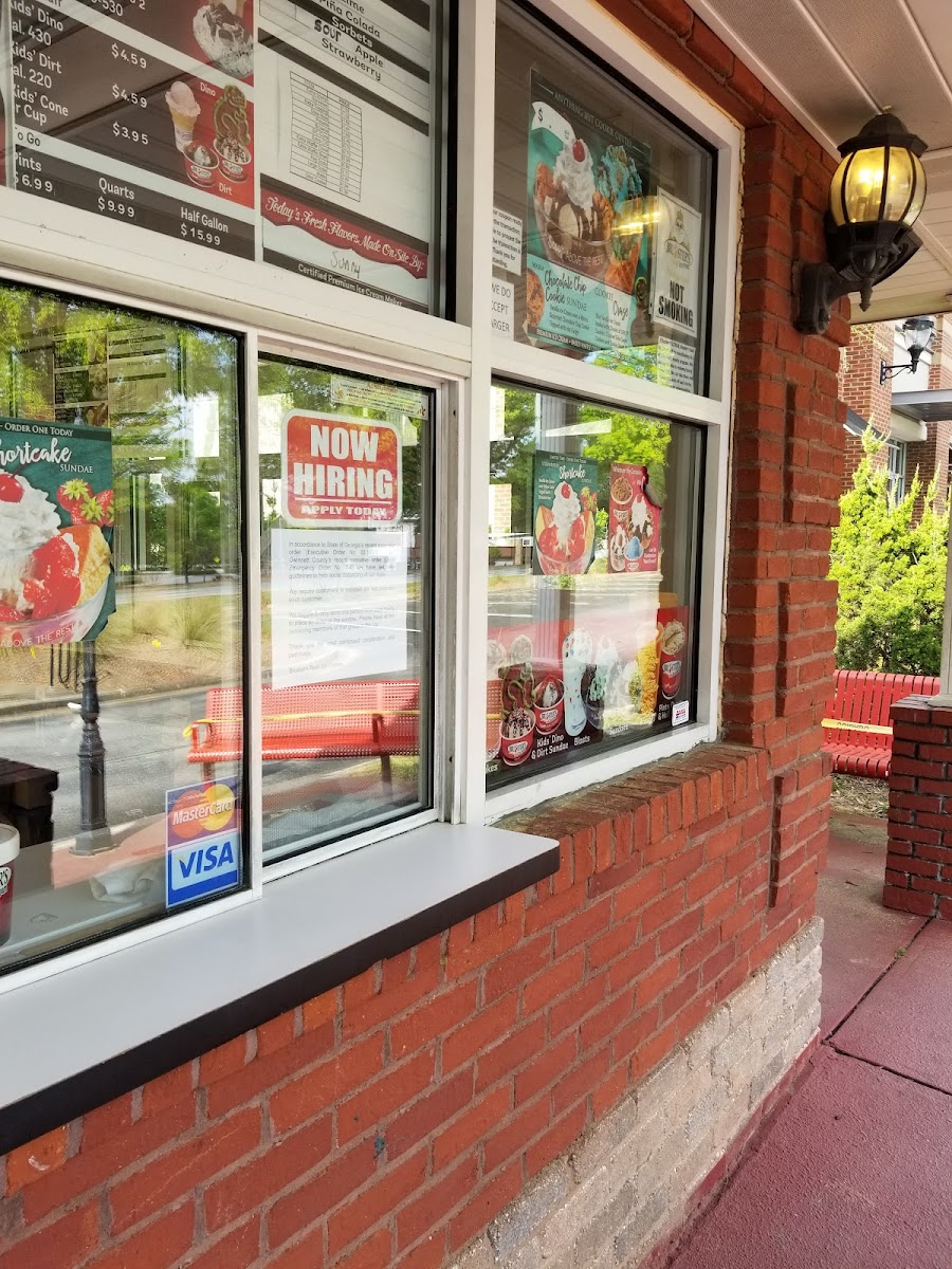 Bruster's Real Ice Cream Photo 4
