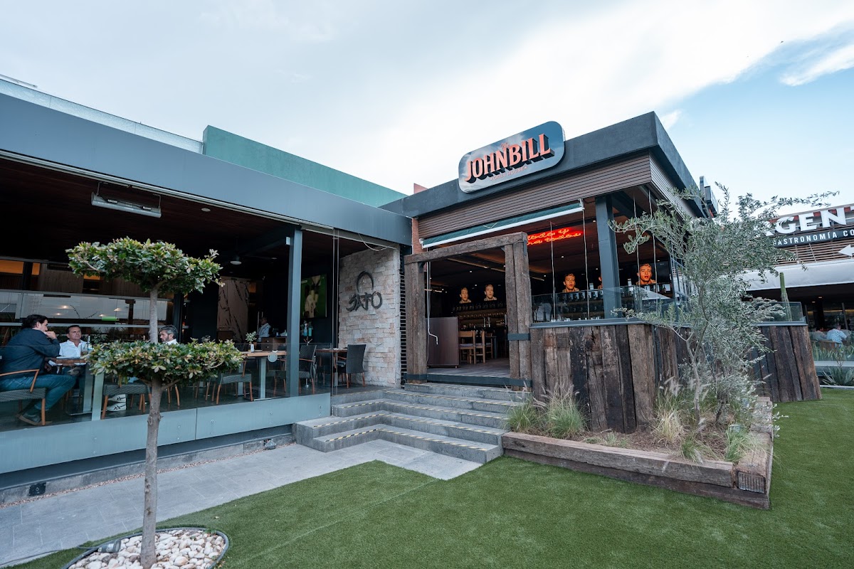 John Bill Grill House Casa de Piedra