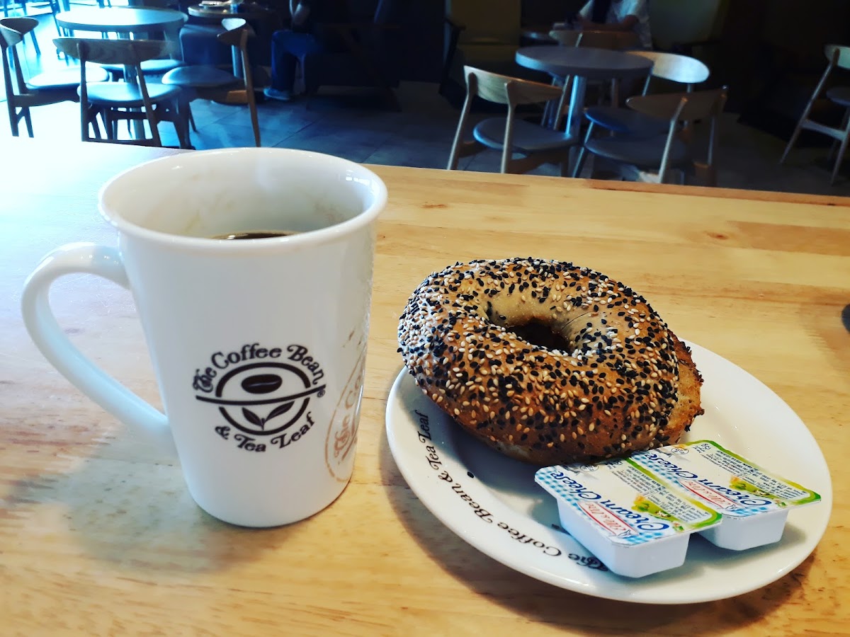 The Coffee Bean & Tea Leaf Photo 5