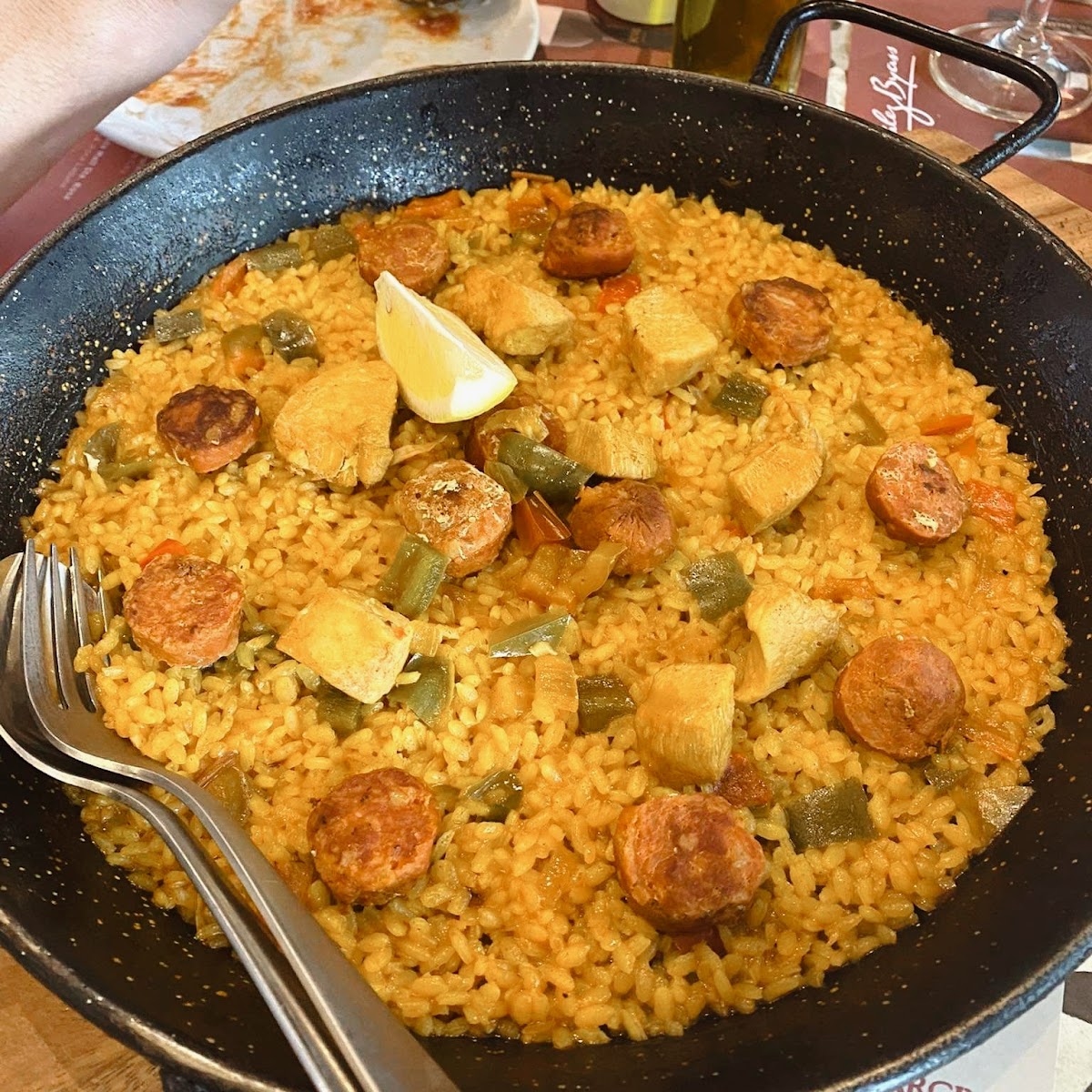 Barcino - Uptown Parade Photo 10