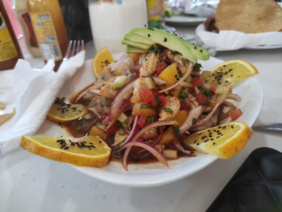 MARISCOS EMMANUEL Photo 10